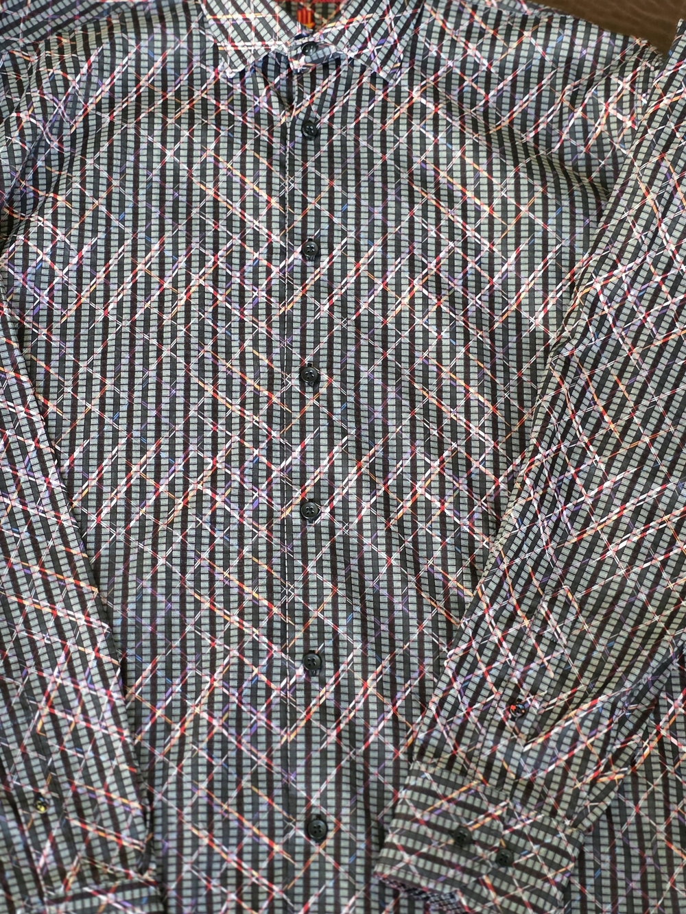 Like NEW. Visconti Black. Men's Black Patterned Casual Button-Down Shirt